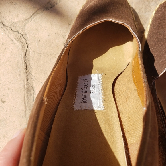 Town & Country Wedge Espadrilles Tan Leather New 8.5 Narrow - Picture 9 of 11